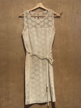LK Bennett Sleeveless Cream Lace Sheath Dress with Waist Tie